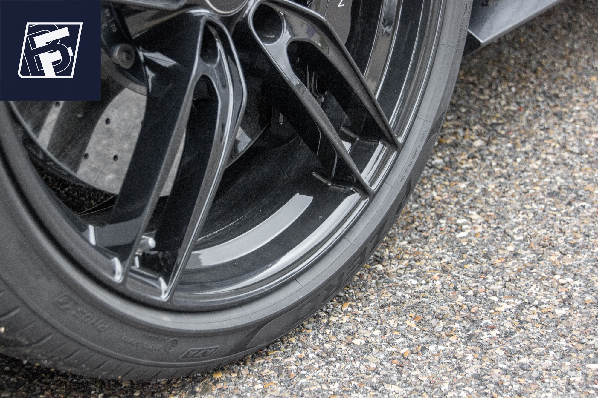 Aston Martin DBS Superleggera detailing ByFab Lyon