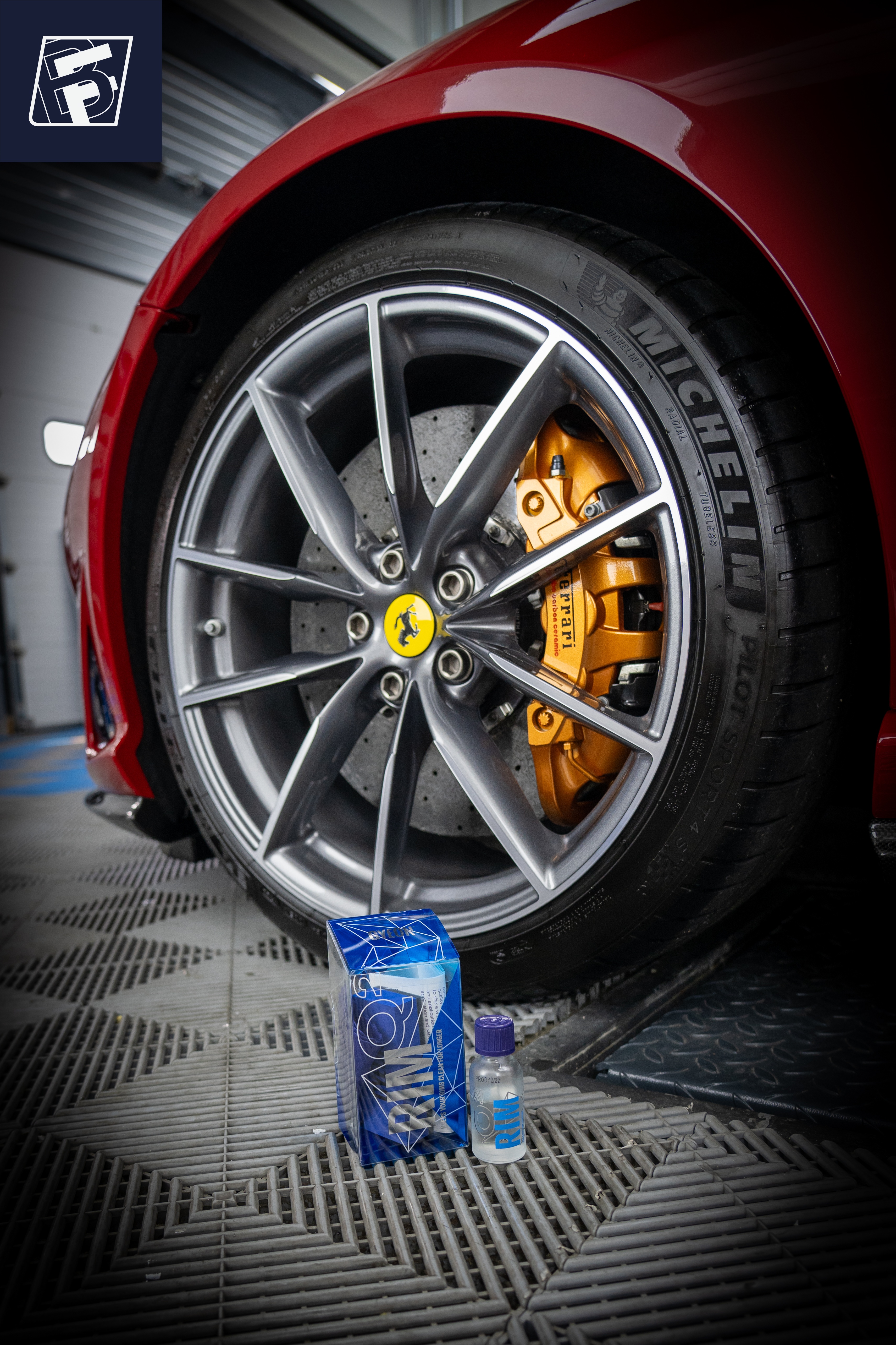 Résultat detailing Ferrari 812 GTS effet miroir