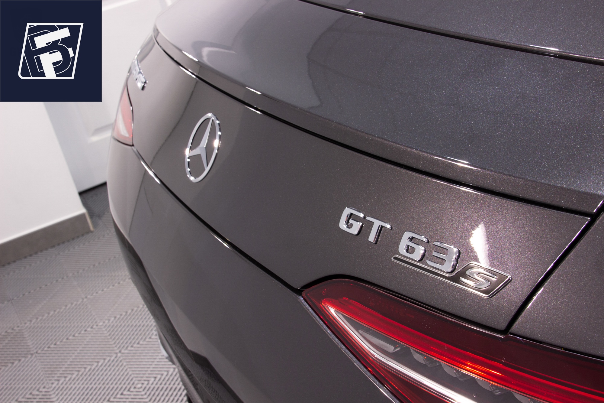 Detailing Mercedes AMG intérieur cuir