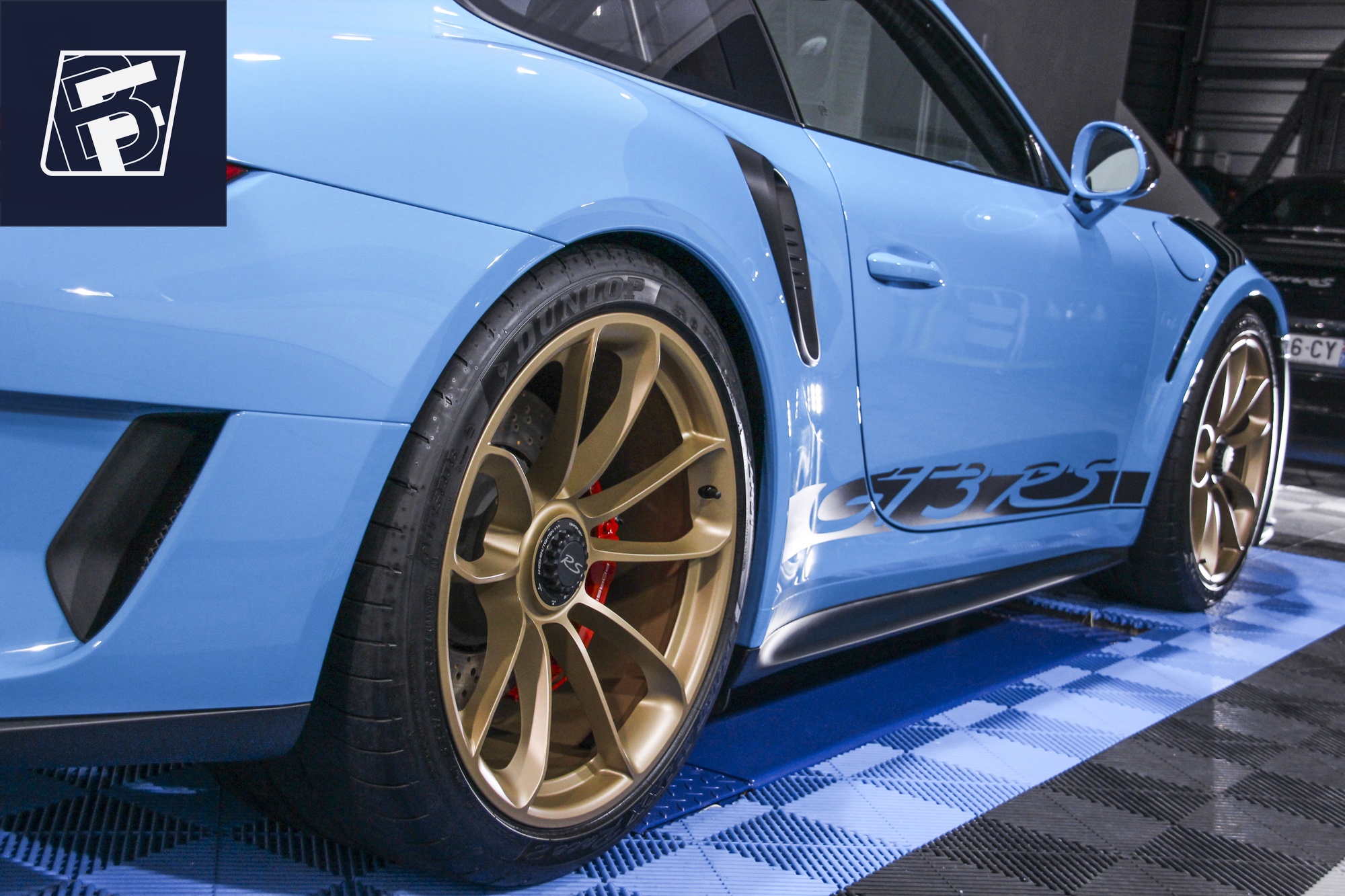 Polissage Porsche GT3 RS correction carrosserie